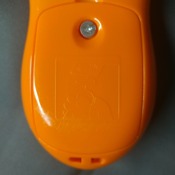 VTech Click & Count Remote Sounds Music & Lights Up Toy - Picture 10 of 15